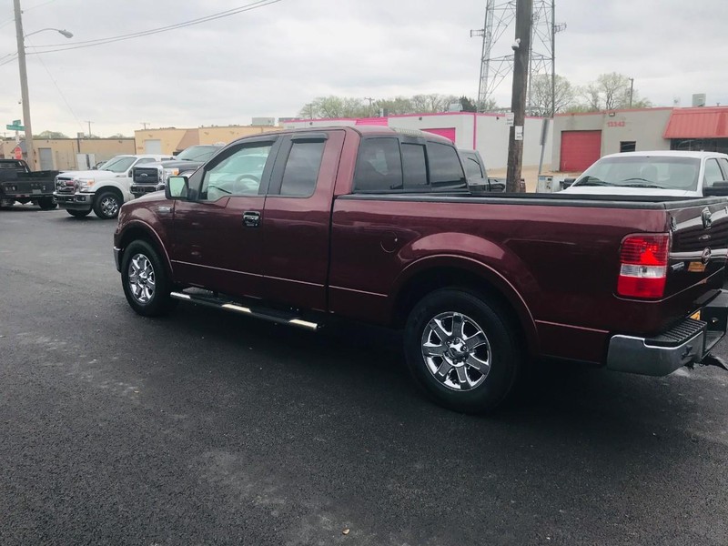 Ford F-150 Vehicle Full-screen Gallery Image 06