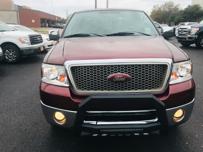 Ford F-150 Vehicle Full-screen Gallery Image 07