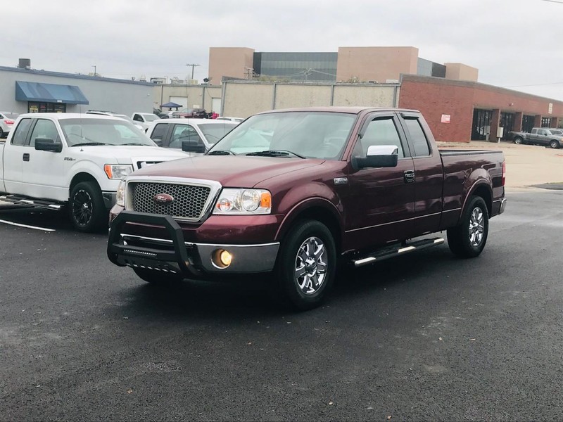 Ford F-150 Vehicle Full-screen Gallery Image 08