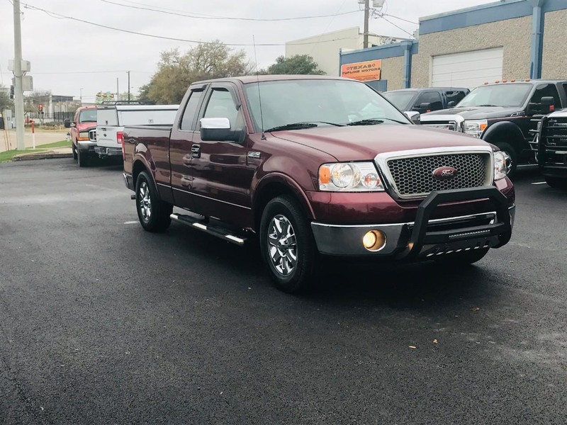 Ford F-150 Vehicle Full-screen Gallery Image 10