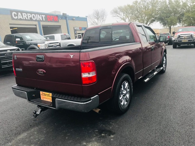 Ford F-150 Vehicle Full-screen Gallery Image 17