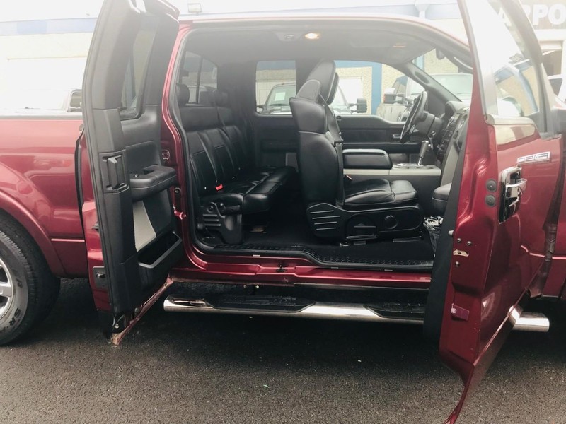 Ford F-150 Vehicle Full-screen Gallery Image 21