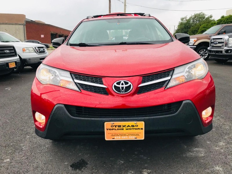 Toyota RAV4 Vehicle Full-screen Gallery Image 27