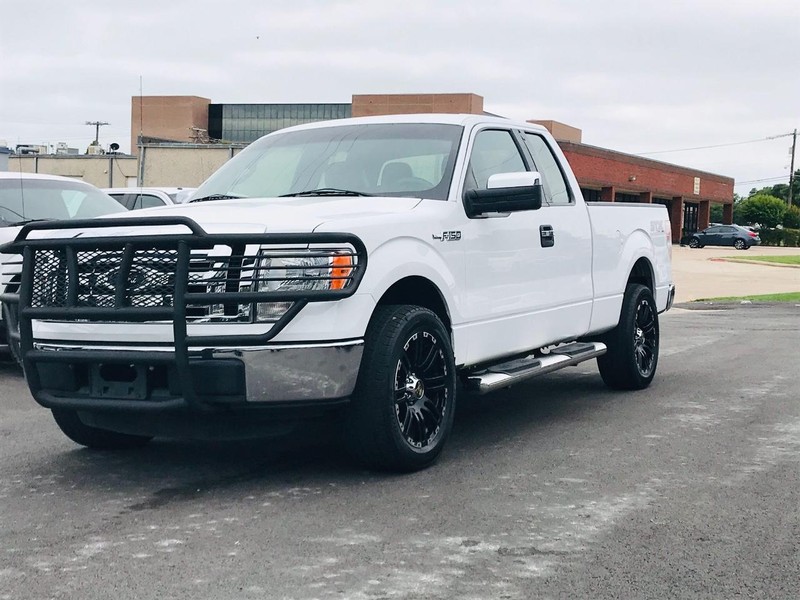 Ford F-150 Vehicle Full-screen Gallery Image 5