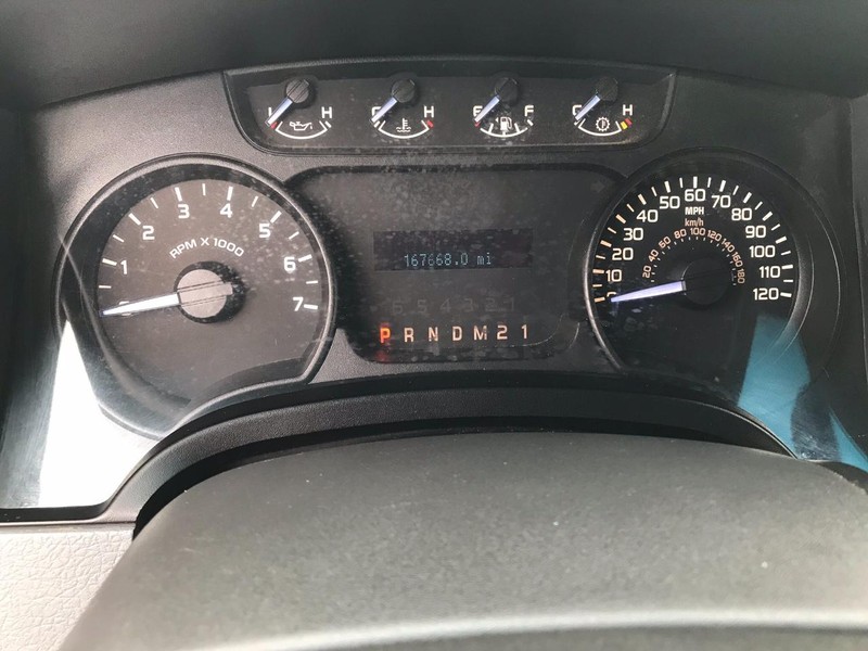 Ford F-150 Vehicle Full-screen Gallery Image 30