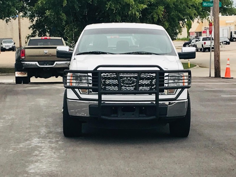 Ford F-150 Vehicle Full-screen Gallery Image 36