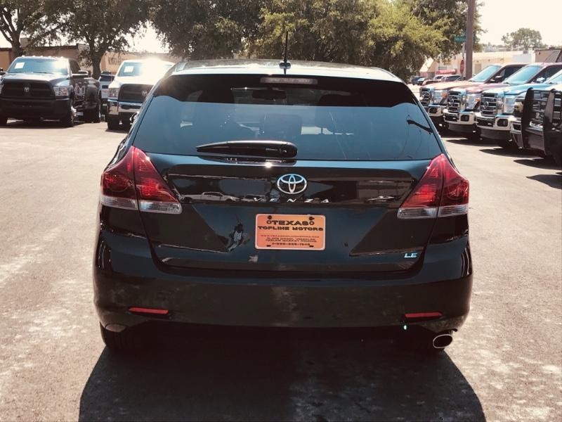 Toyota Venza Vehicle Full-screen Gallery Image 05