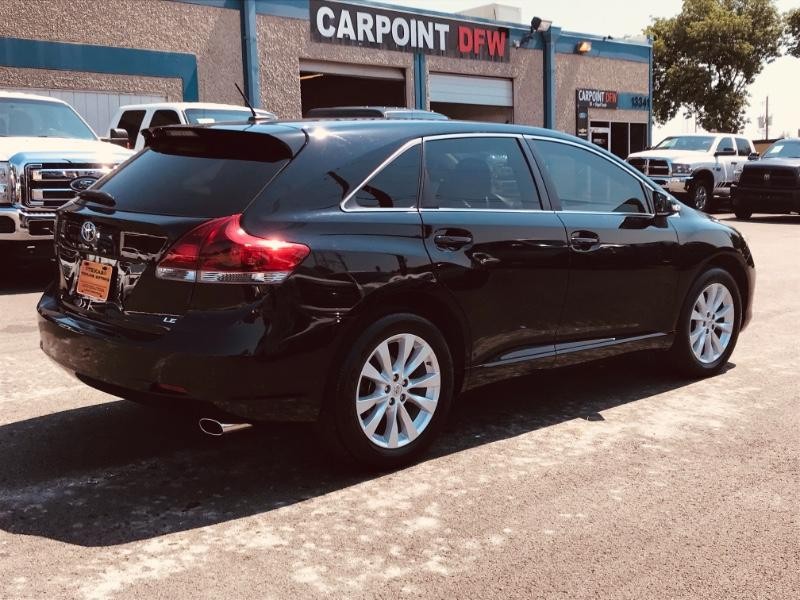 Toyota Venza Vehicle Full-screen Gallery Image 08