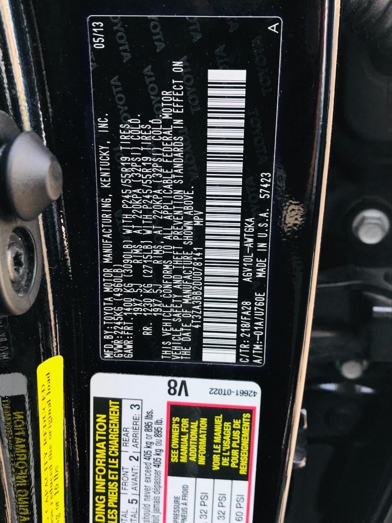 Toyota Venza Vehicle Full-screen Gallery Image 25