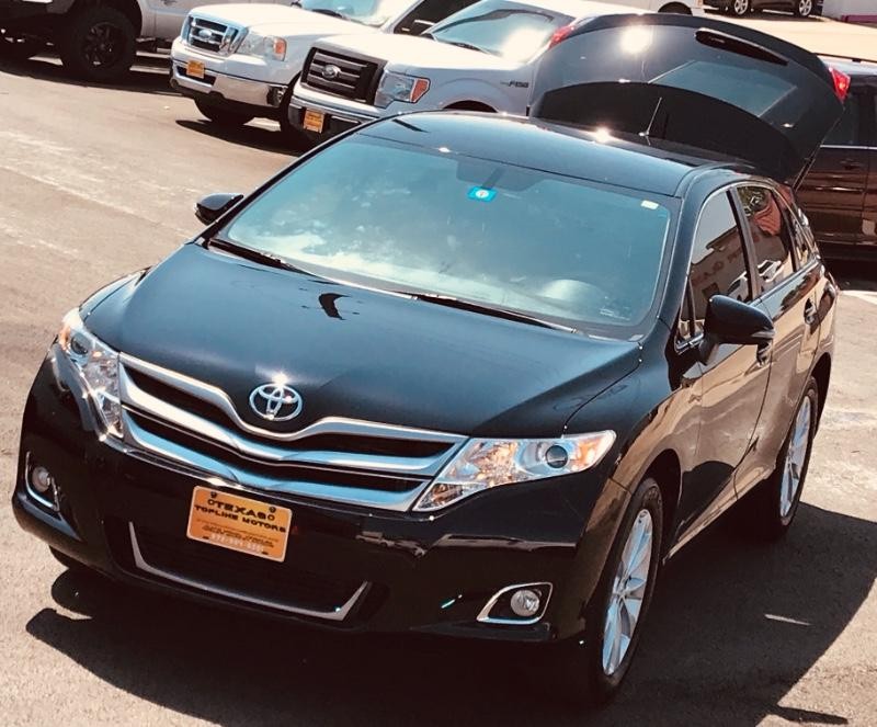 Toyota Venza Vehicle Full-screen Gallery Image 28