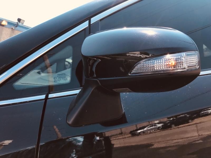 Toyota Venza Vehicle Full-screen Gallery Image 31