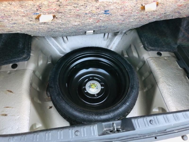 Honda Accord Sedan Vehicle Full-screen Gallery Image 16