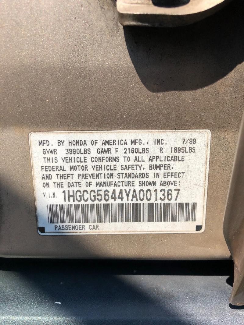 Honda Accord Sedan Vehicle Full-screen Gallery Image 27