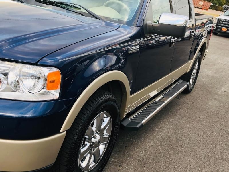 Ford F-150 Vehicle Full-screen Gallery Image 15