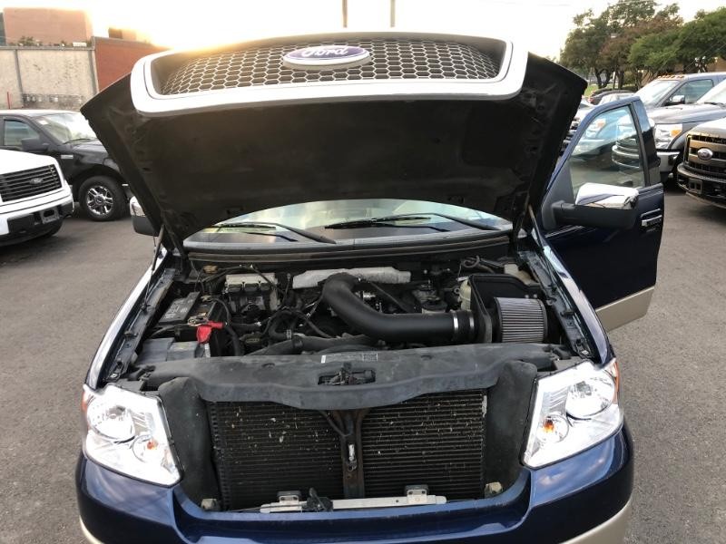 Ford F-150 Vehicle Full-screen Gallery Image 39