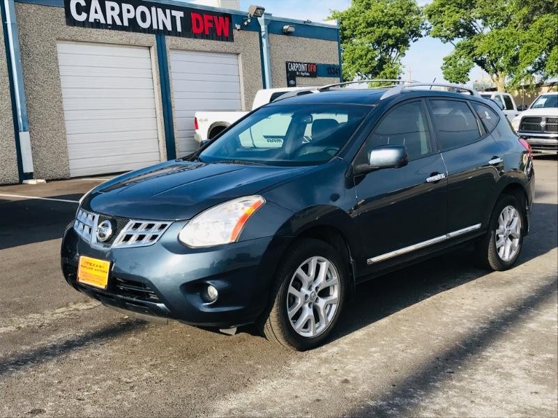 Nissan Rogue Vehicle Full-screen Gallery Image 09