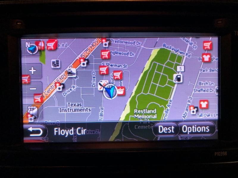 Toyota Highlander Vehicle Full-screen Gallery Image 40