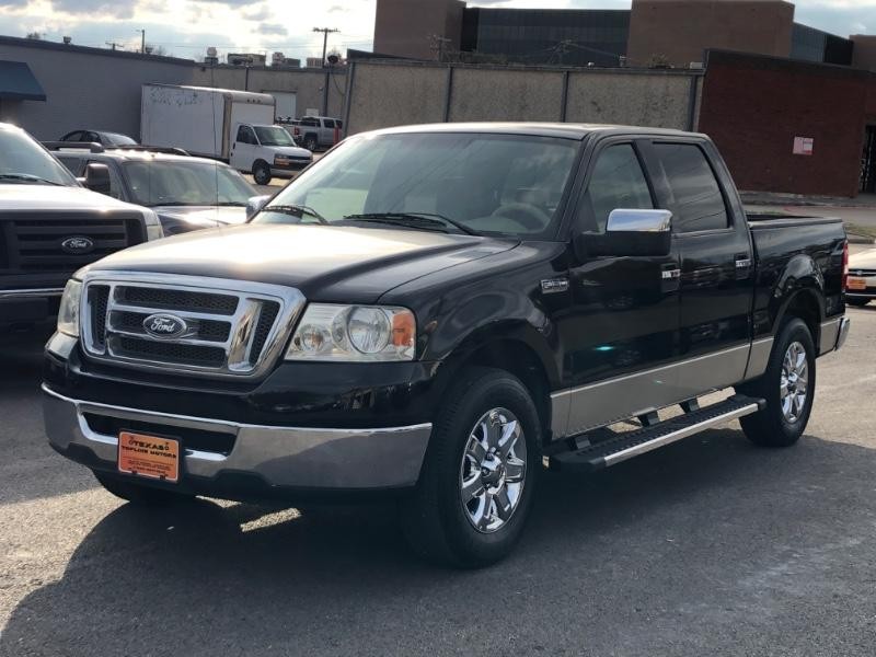 Ford F-150 Vehicle Full-screen Gallery Image 2