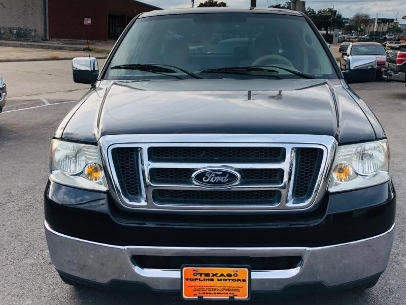 Ford F-150 Vehicle Full-screen Gallery Image 12