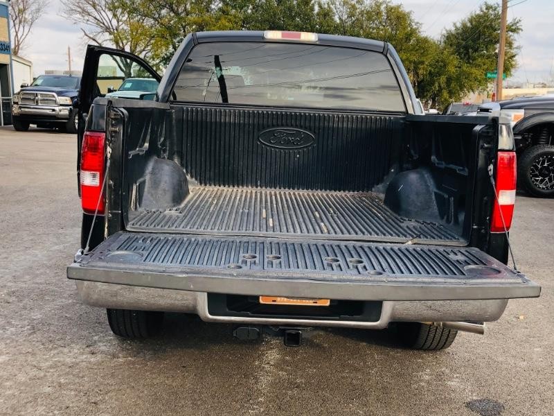 Ford F-150 Vehicle Full-screen Gallery Image 16