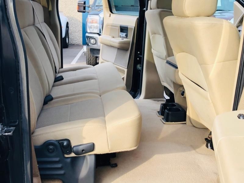 Ford F-150 Vehicle Full-screen Gallery Image 22