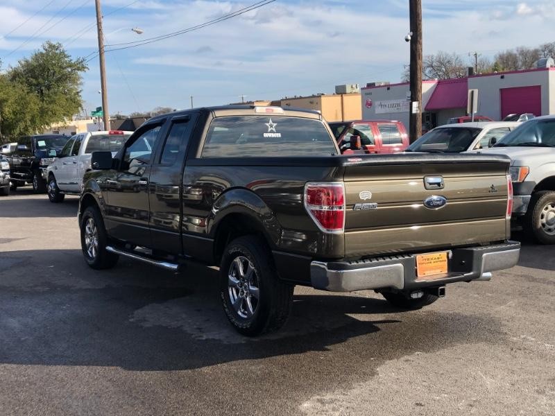 Ford F-150 Vehicle Full-screen Gallery Image 09