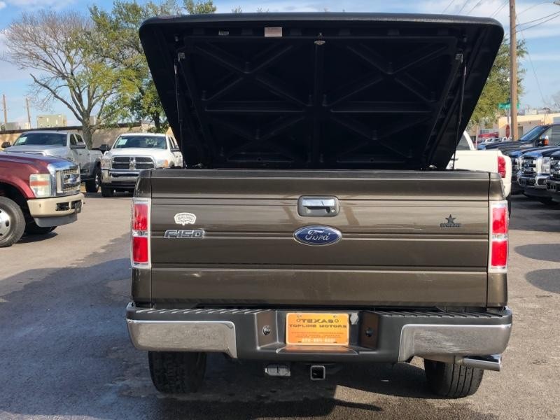 Ford F-150 Vehicle Full-screen Gallery Image 14