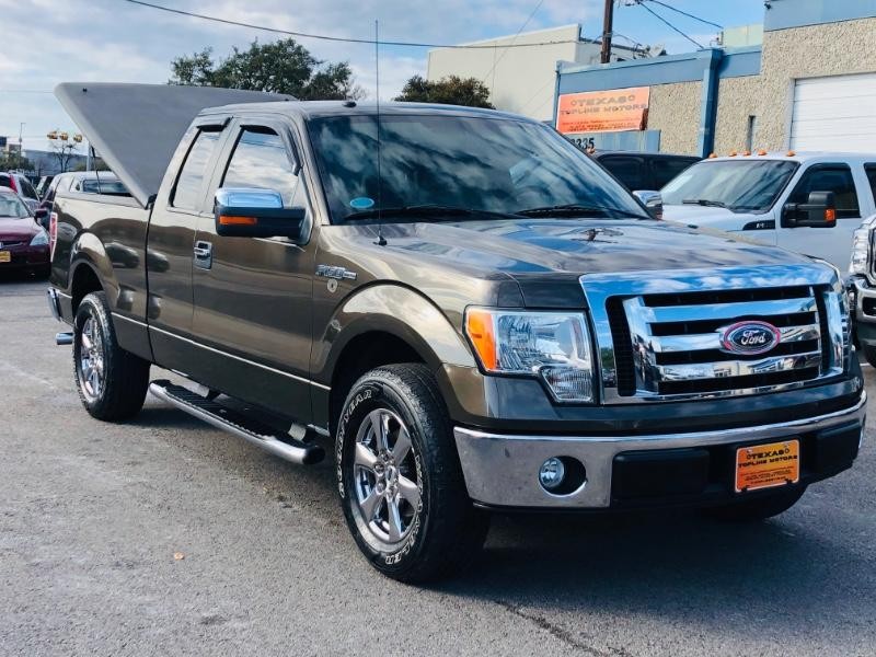 Ford F-150 Vehicle Full-screen Gallery Image 22