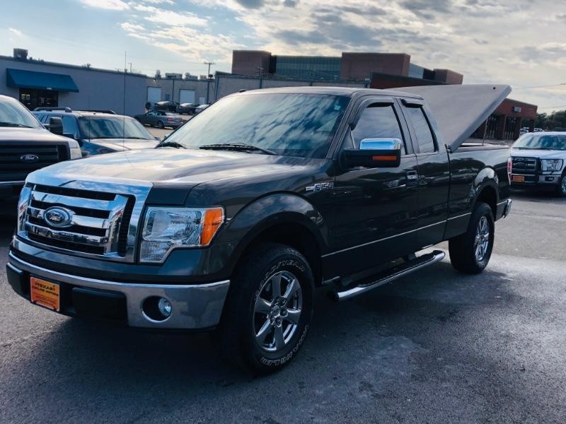 Ford F-150 Vehicle Full-screen Gallery Image 23