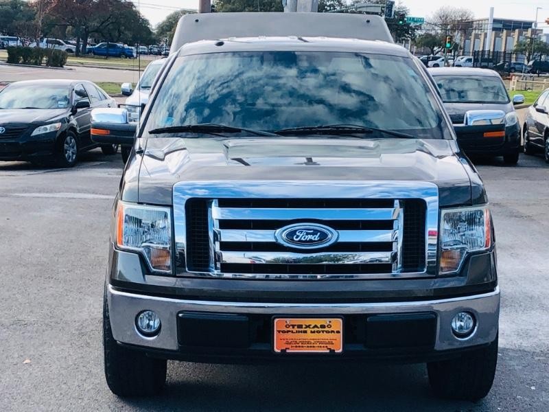 Ford F-150 Vehicle Full-screen Gallery Image 24