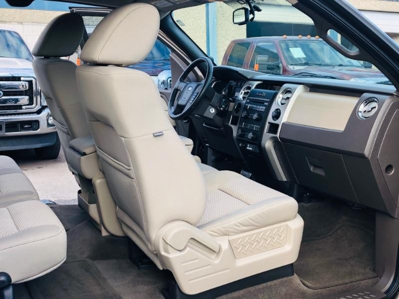 Ford F-150 Vehicle Full-screen Gallery Image 30