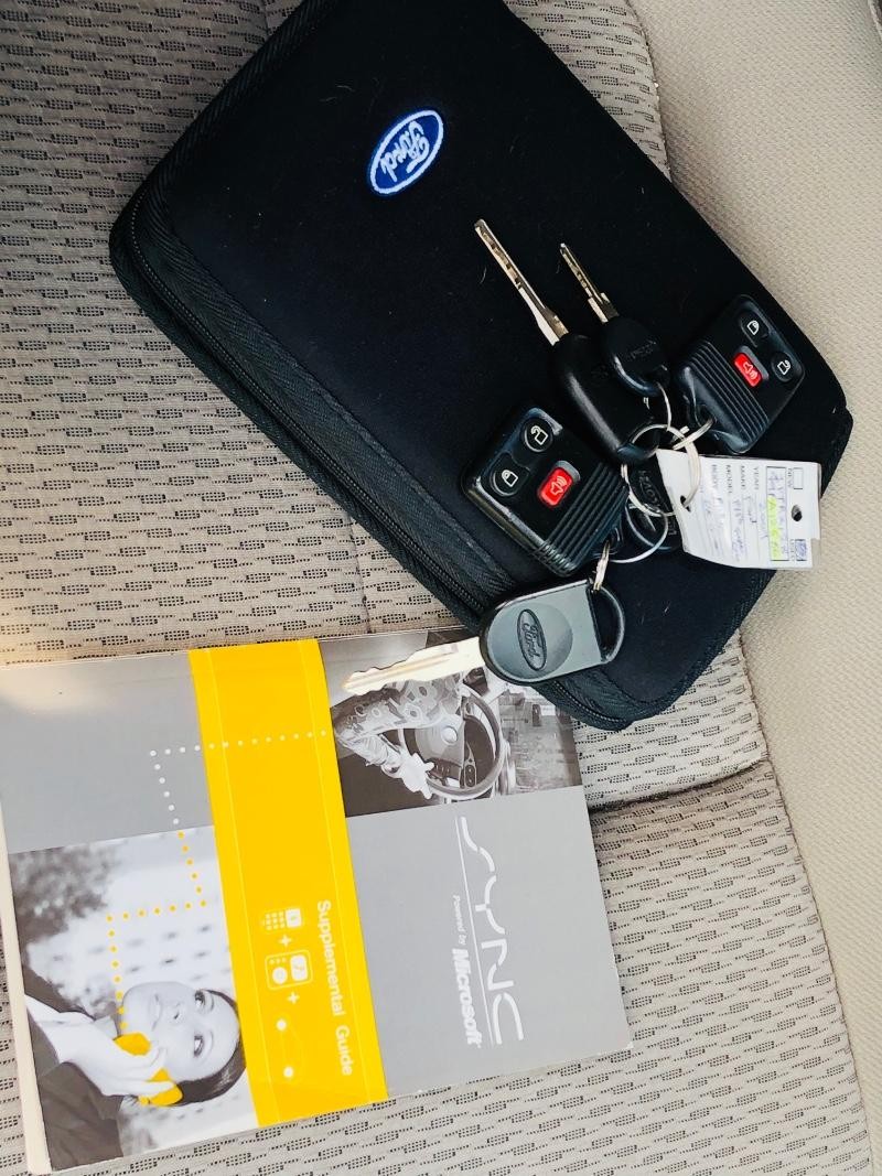 Ford F-150 Vehicle Full-screen Gallery Image 39