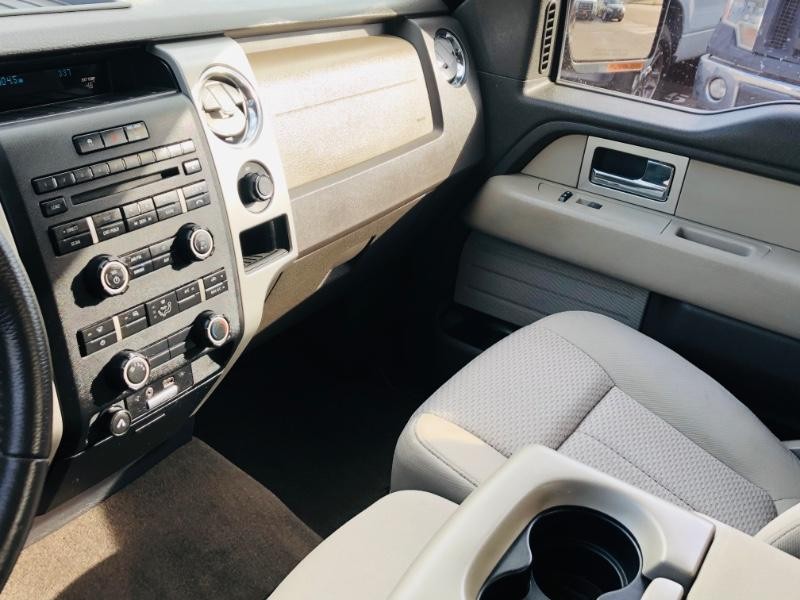 Ford F-150 Vehicle Full-screen Gallery Image 43