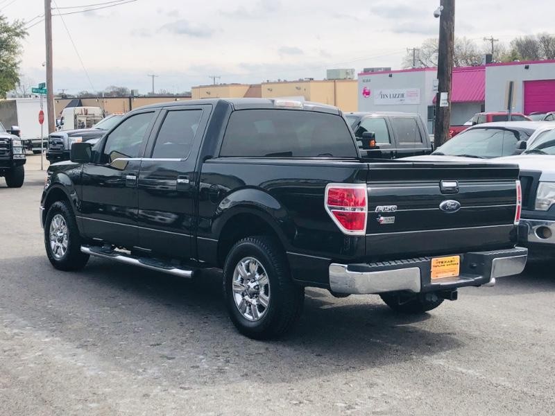 Ford F-150 Vehicle Full-screen Gallery Image 10