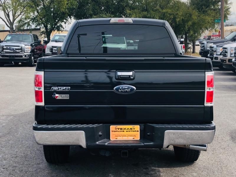 Ford F-150 Vehicle Full-screen Gallery Image 12