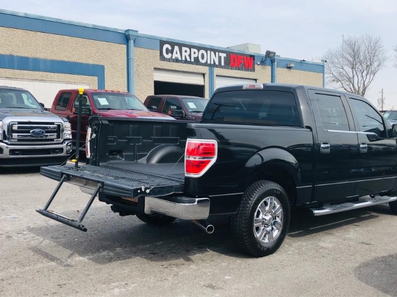 Ford F-150 Vehicle Full-screen Gallery Image 18