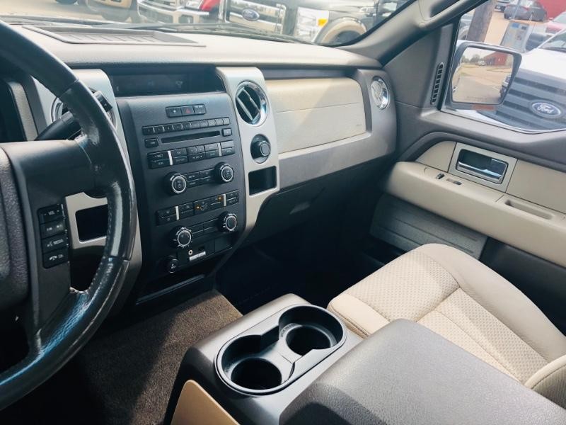 Ford F-150 Vehicle Full-screen Gallery Image 30