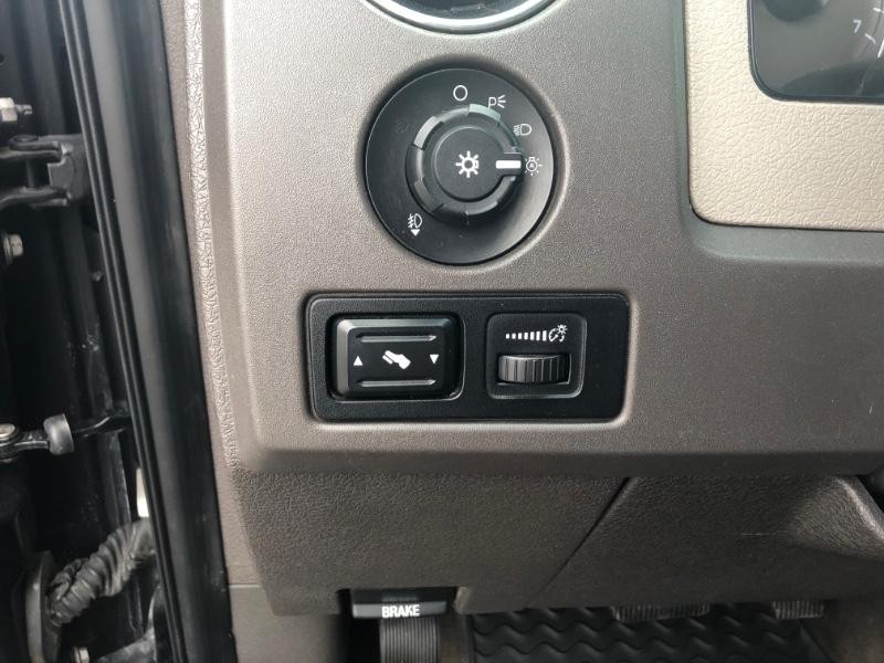 Ford F-150 Vehicle Full-screen Gallery Image 35