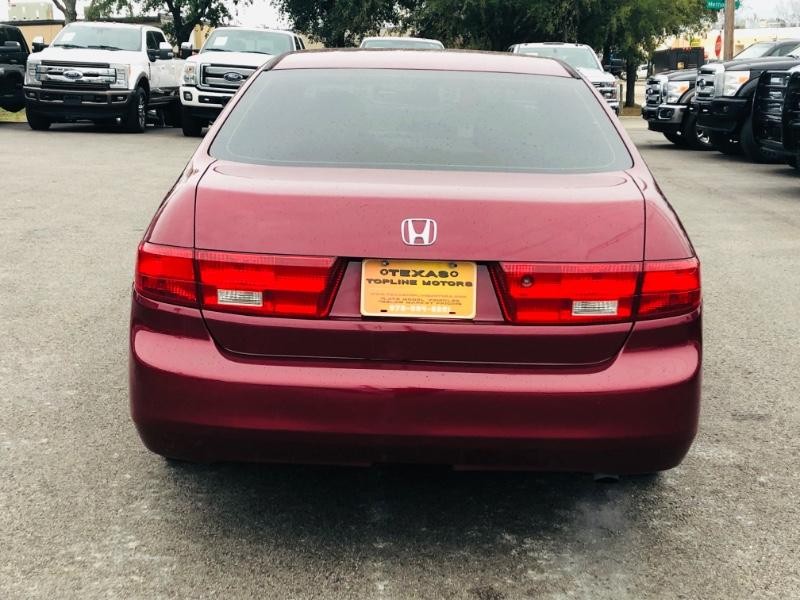 Honda Accord Sedan Vehicle Full-screen Gallery Image 06