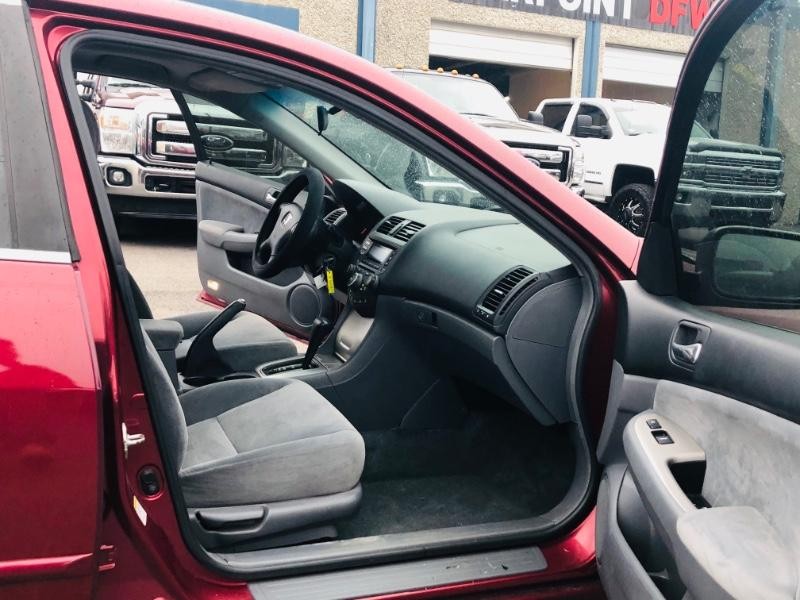 Honda Accord Sedan Vehicle Full-screen Gallery Image 15