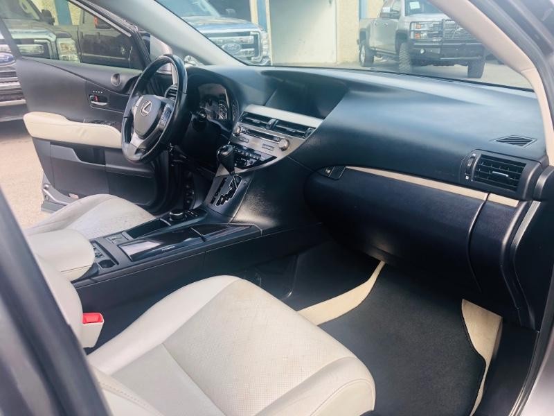 Lexus RX 350 Vehicle Full-screen Gallery Image 13