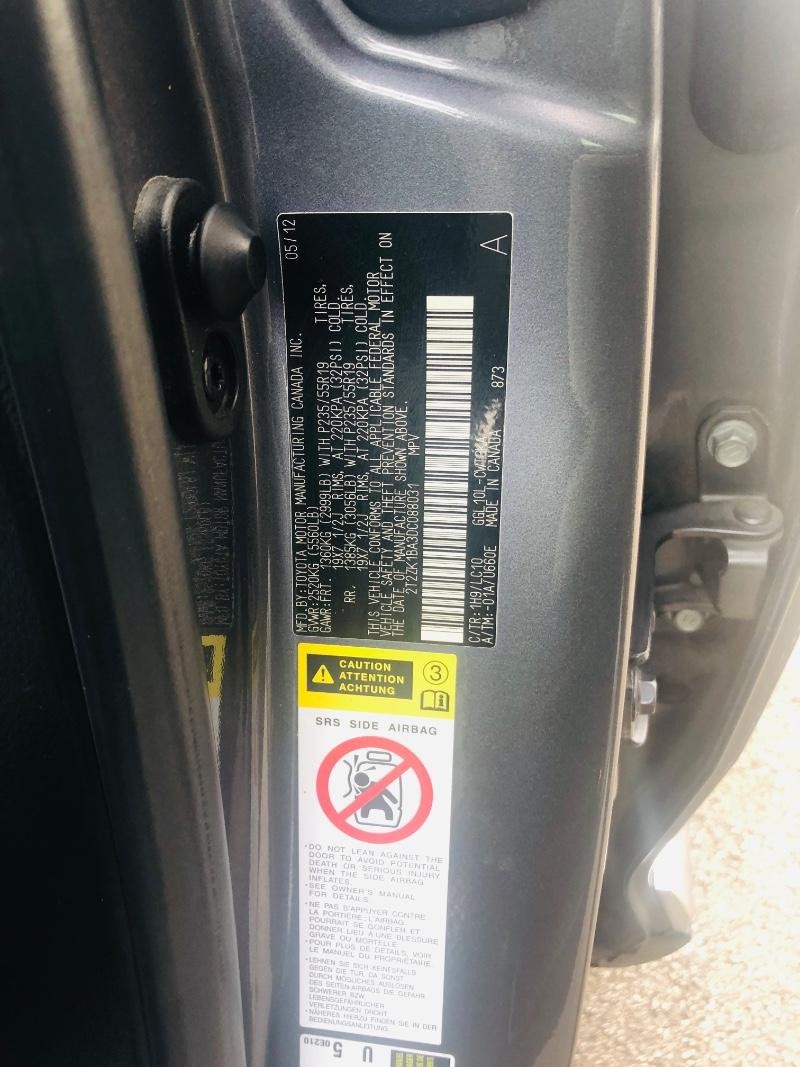 Lexus RX 350 Vehicle Full-screen Gallery Image 15