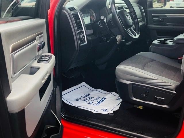 Ram 1500 Vehicle Full-screen Gallery Image 19