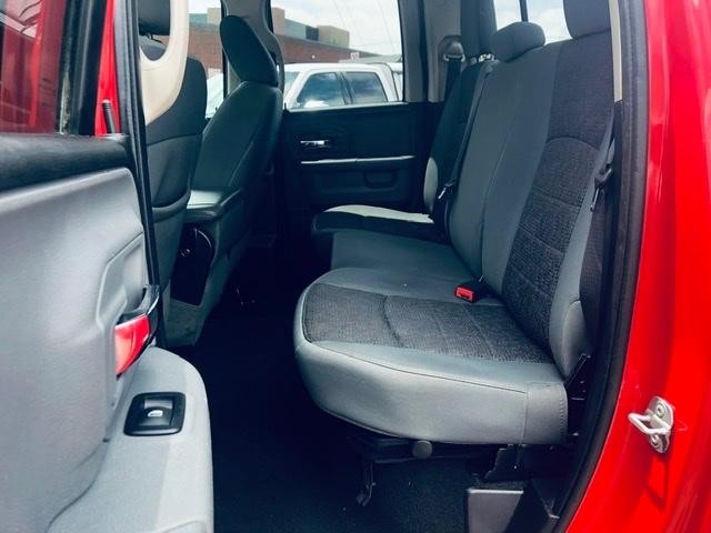 Ram 1500 Vehicle Full-screen Gallery Image 29