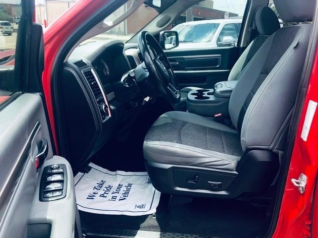 Ram 1500 Vehicle Full-screen Gallery Image 30