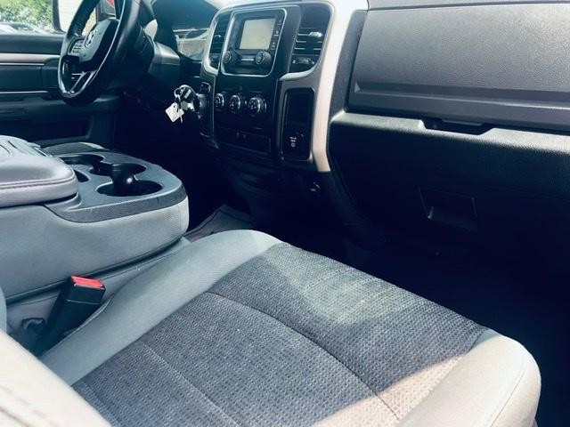 Ram 1500 Vehicle Full-screen Gallery Image 41