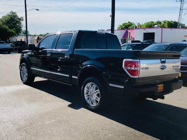 Ford F-150 Vehicle Full-screen Gallery Image 12