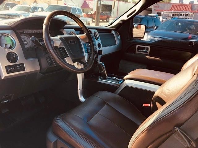 Ford F-150 Vehicle Full-screen Gallery Image 24