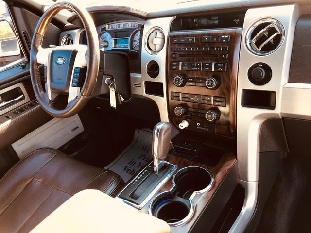 Ford F-150 Vehicle Full-screen Gallery Image 36