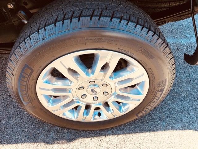 Ford F-150 Vehicle Full-screen Gallery Image 55